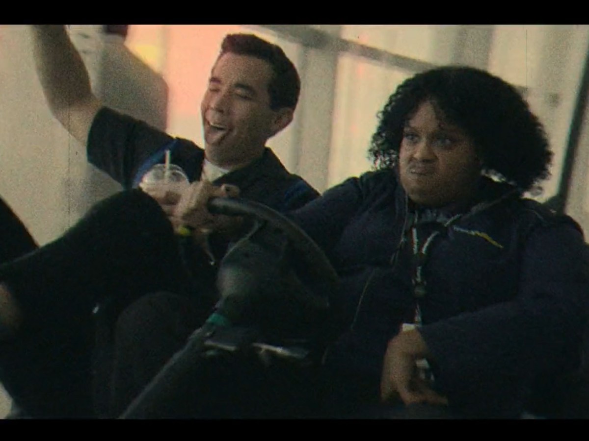 How to die alone – S01E01 – Stop Living –&nbsp;17/20