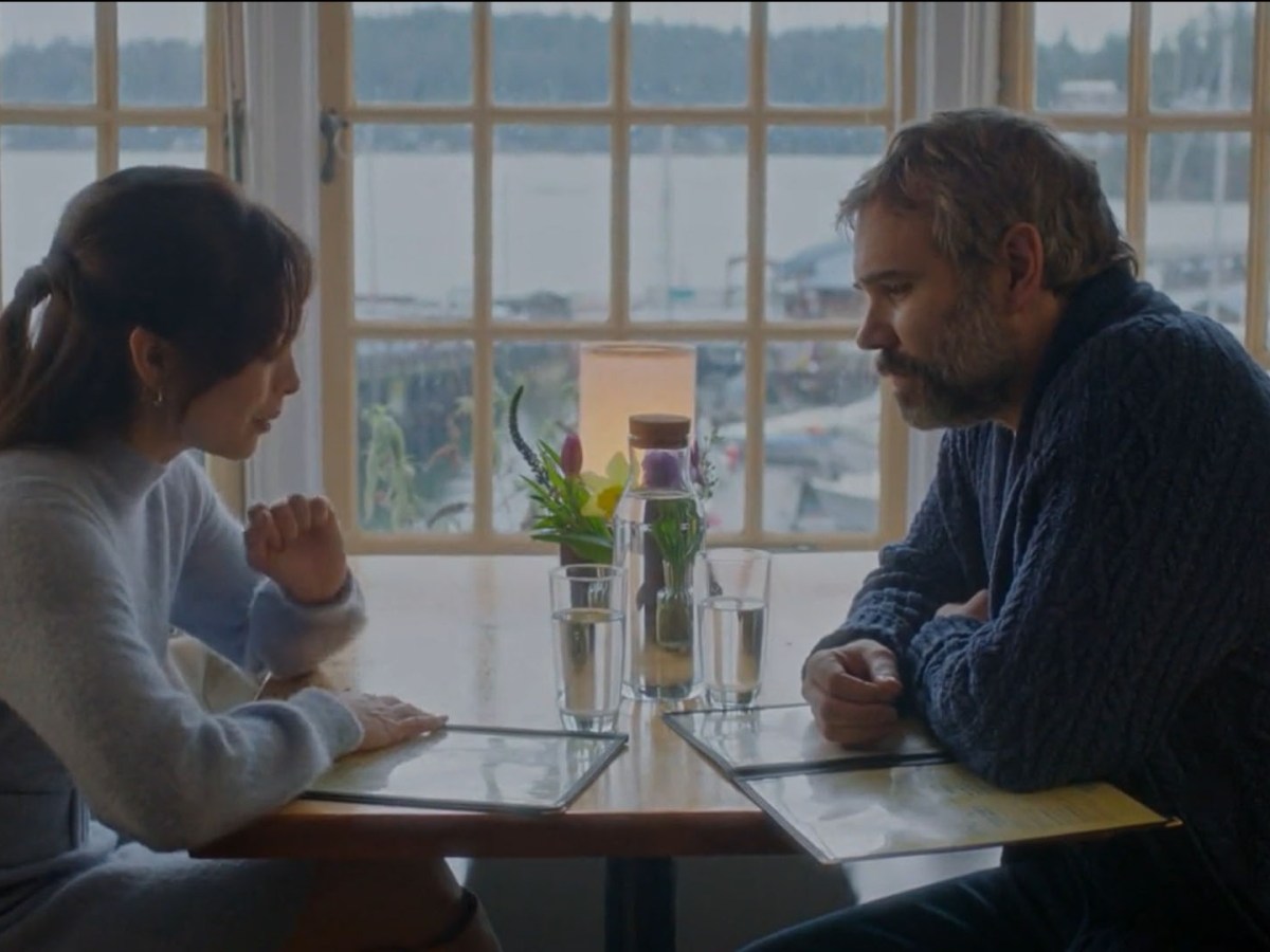 Murder in a Small Town – S01E01 – The Suspect –&nbsp;12/20