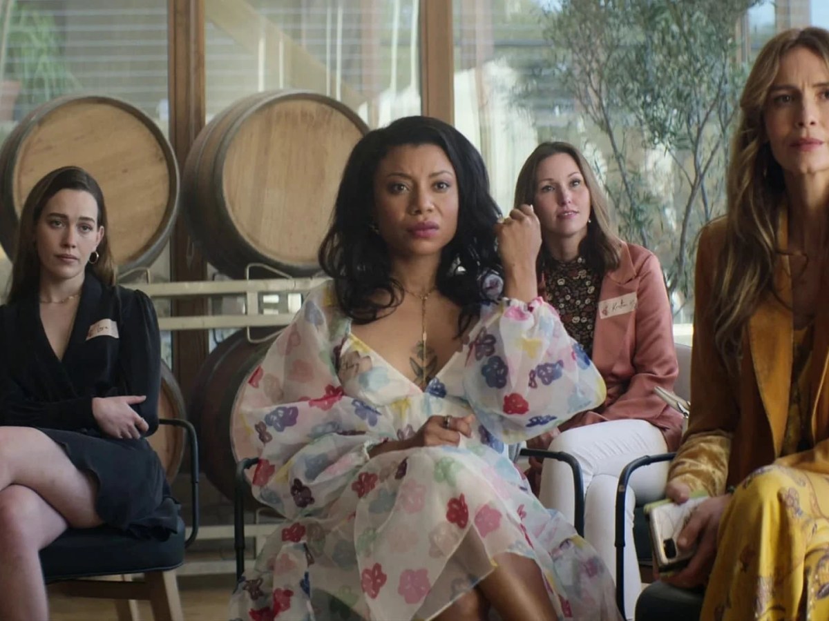 You – S03E06 – W.O.M.B –&nbsp;10/20