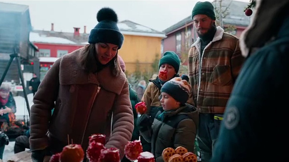 Home for Christmas – S03E04 – Is It Love in the Air –&nbsp;16/20